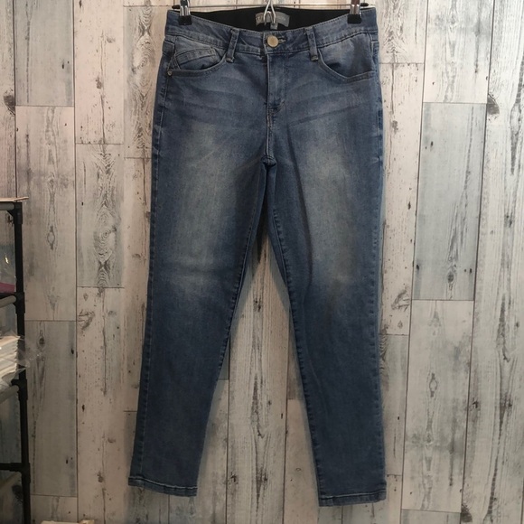 Wit & Wisdom Ab-Solution Skinny Jean 6 - Picture 1 of 9